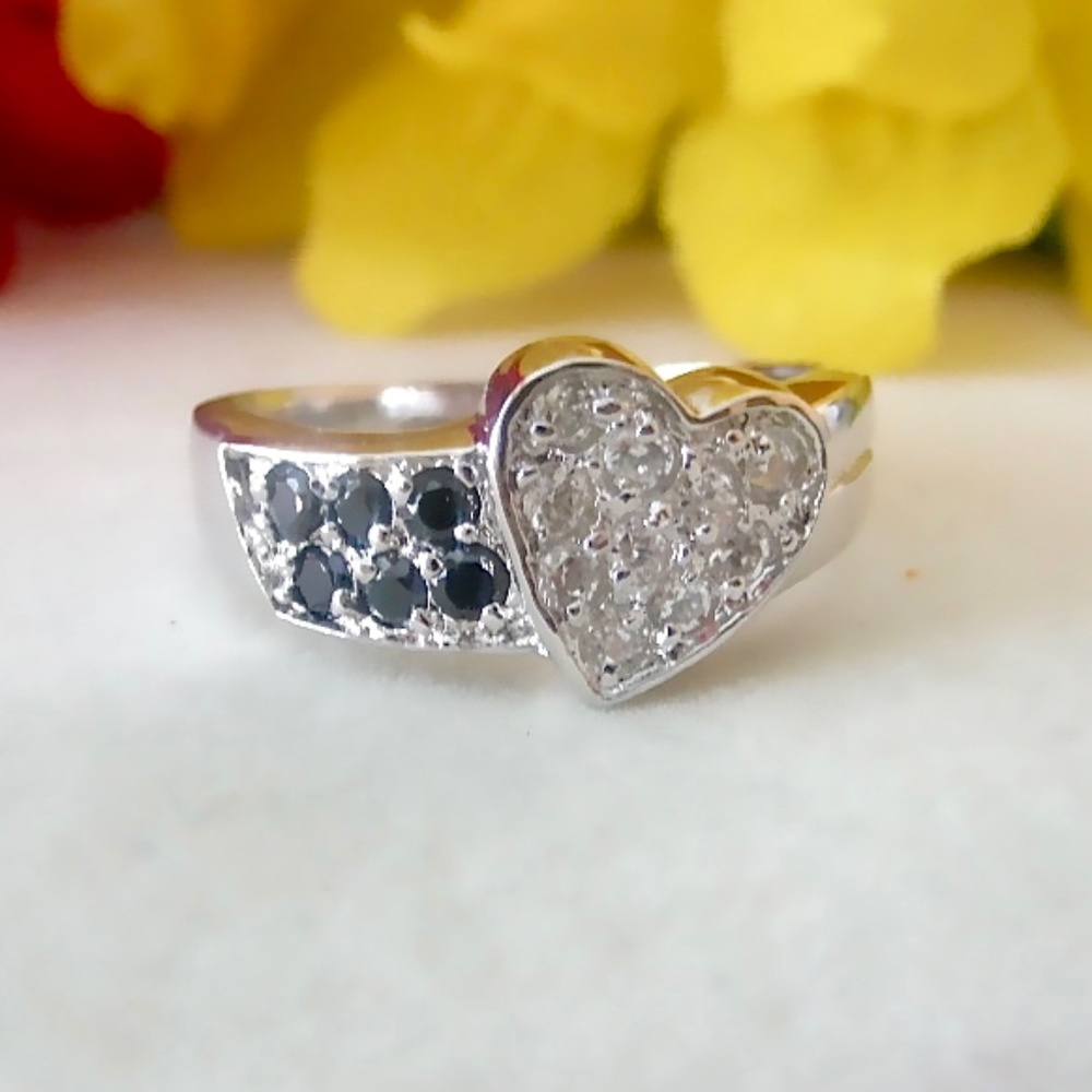 Cubic Zirconia in Pave setting Heart shape Sterling Silver Ring size 7